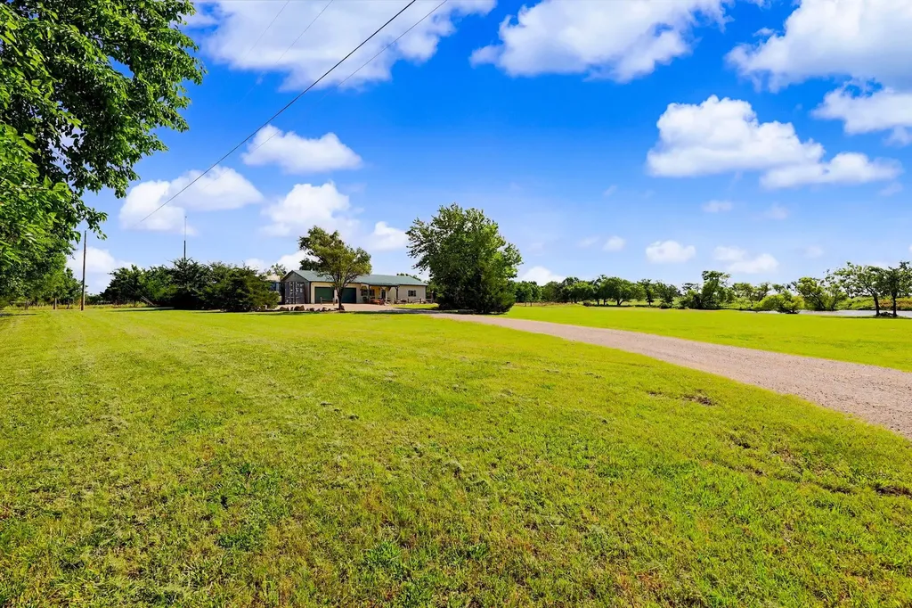 9190 SE Turkey Creek Road Leon KS 67074