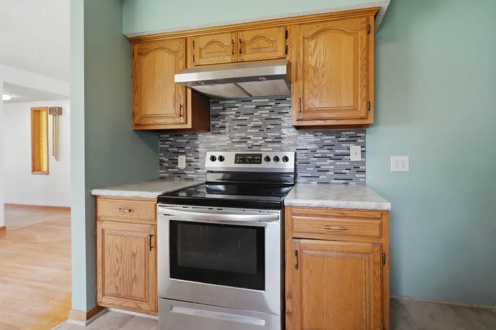 303 E 4th Avenue Cheney KS 67025