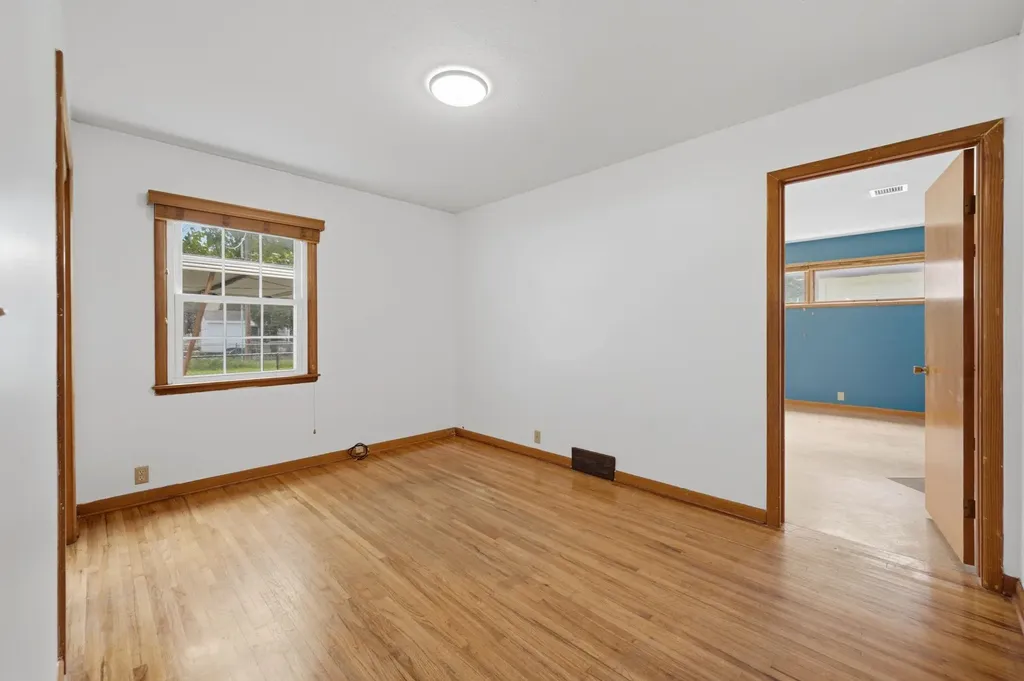 303 E 4th Avenue Cheney KS 67025