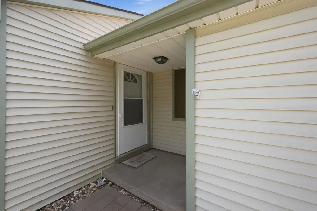 303 E 4th Avenue Cheney KS 67025