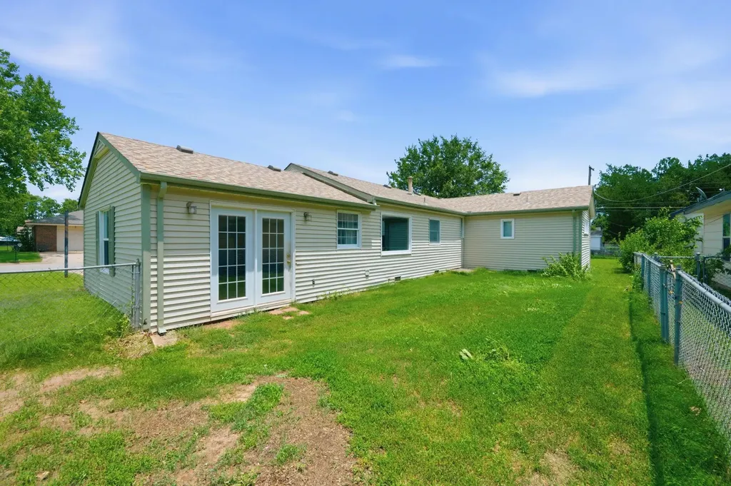 303 E 4th Avenue Cheney KS 67025