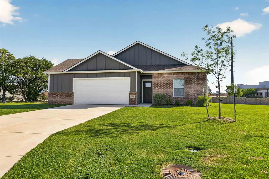 1604 Casey Circle Newton KS 67114