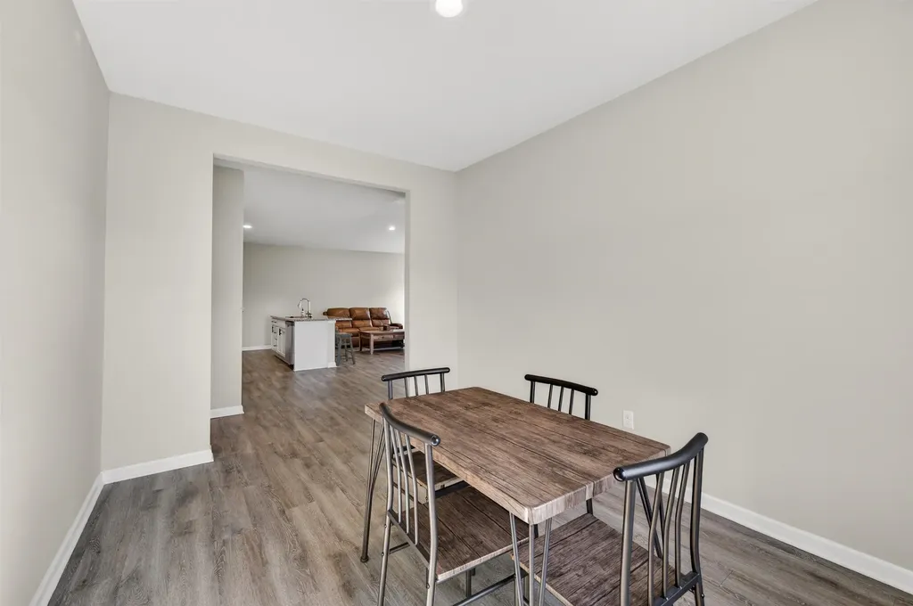 1604 Casey Circle Newton KS 67114