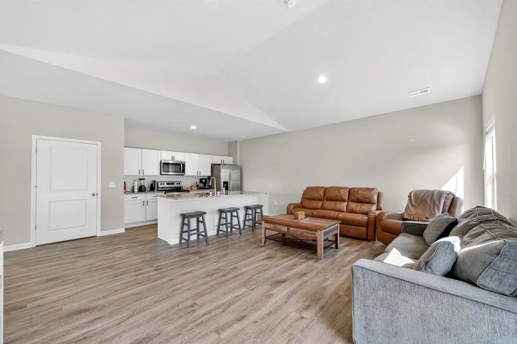 1604 Casey Circle Newton KS 67114