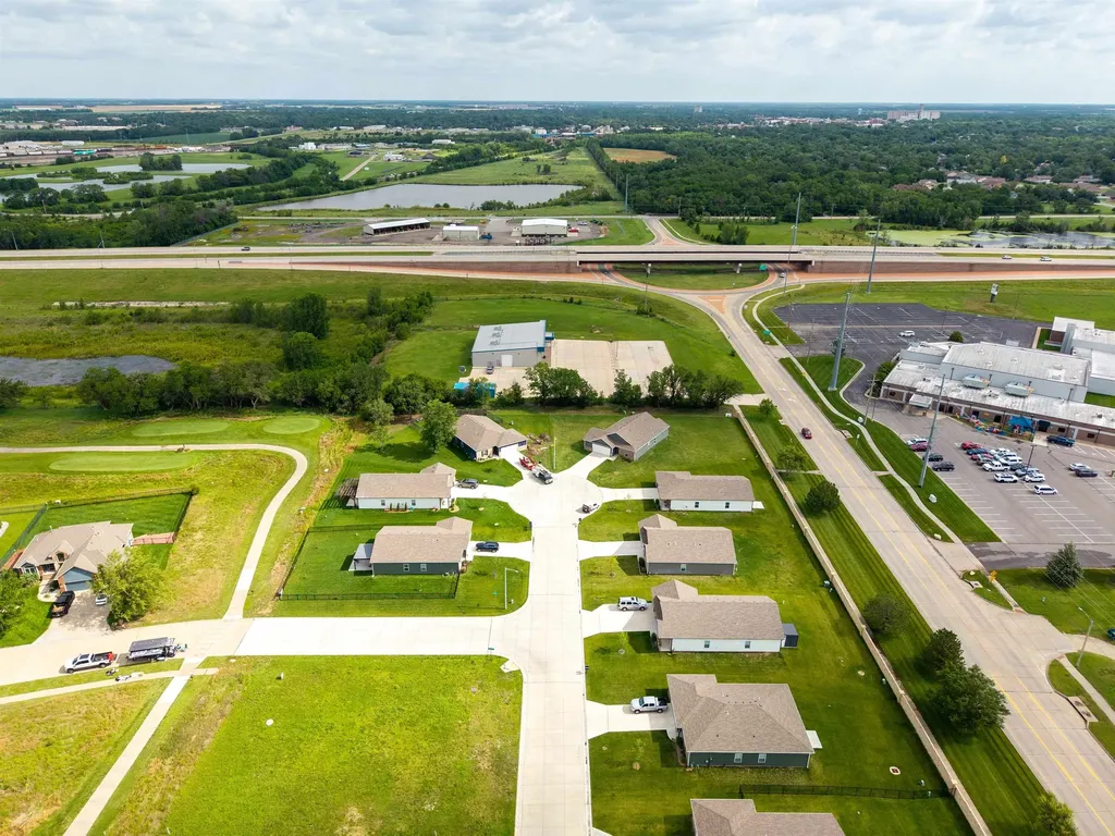 1604 Casey Circle Newton KS 67114