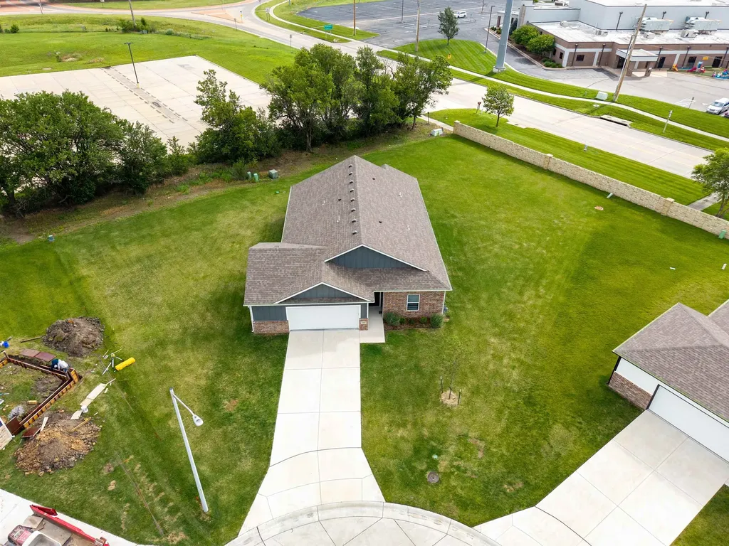 1604 Casey Circle Newton KS 67114