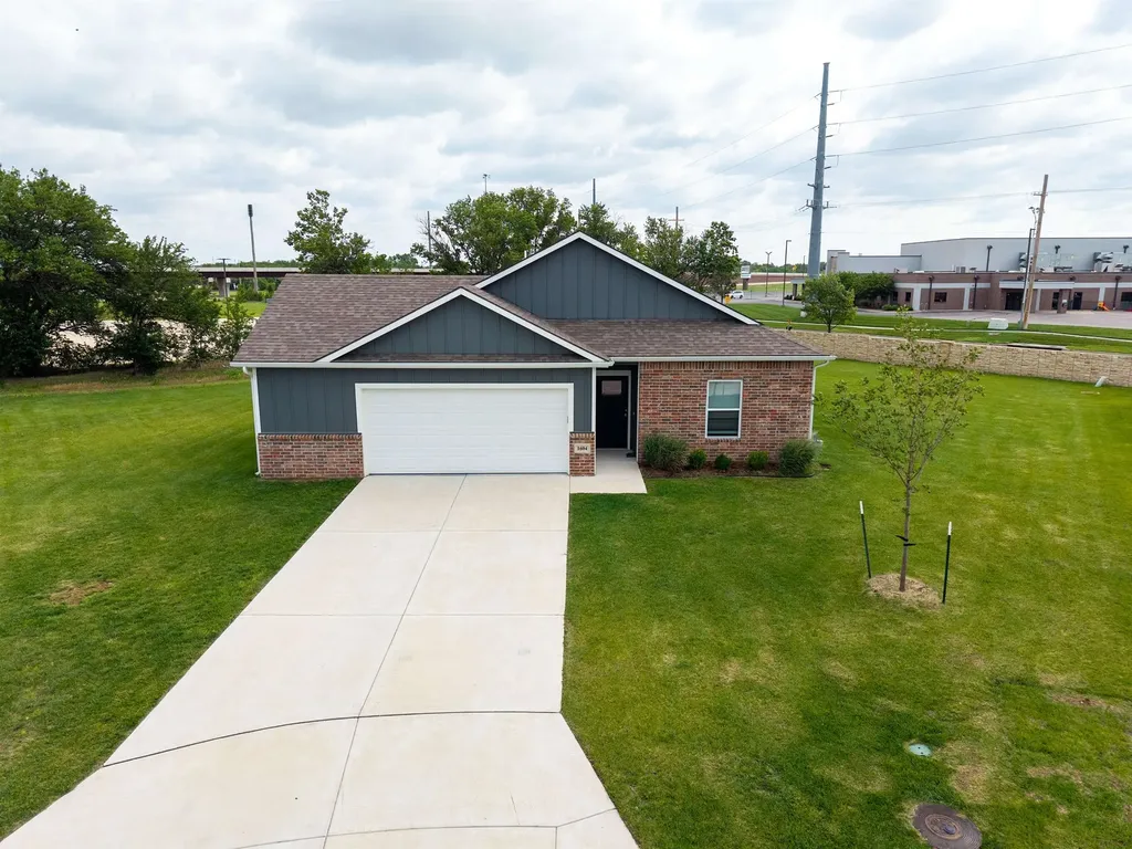 1604 Casey Circle Newton KS 67114
