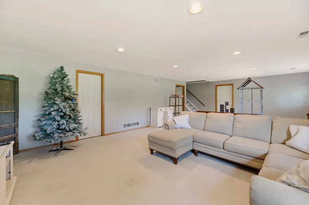 400 E Gordon Bennett Drive Haysville KS 67060