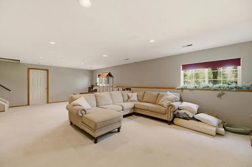 400 E Gordon Bennett Drive Haysville KS 67060