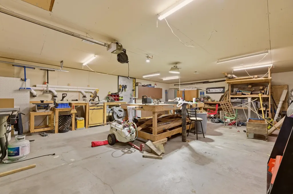 400 E Gordon Bennett Drive Haysville KS 67060