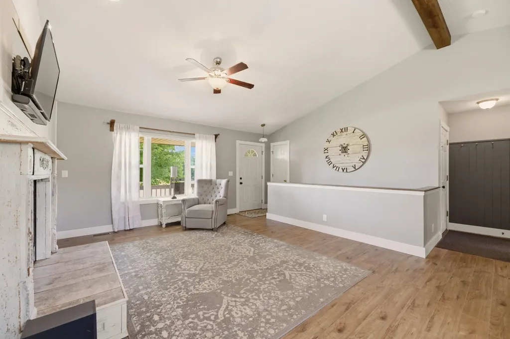 400 E Gordon Bennett Drive Haysville KS 67060