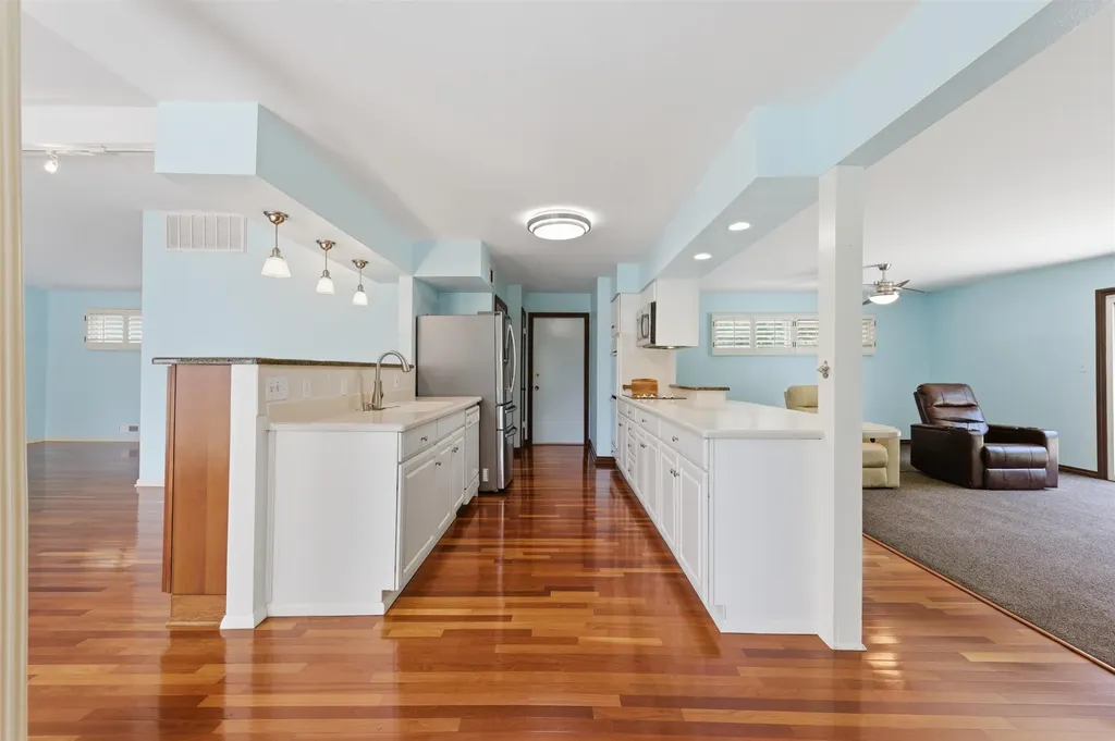 262 S Bonnie Brae Wichita KS 67207