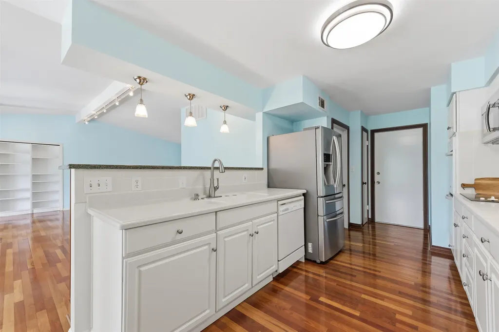 262 S Bonnie Brae Wichita KS 67207