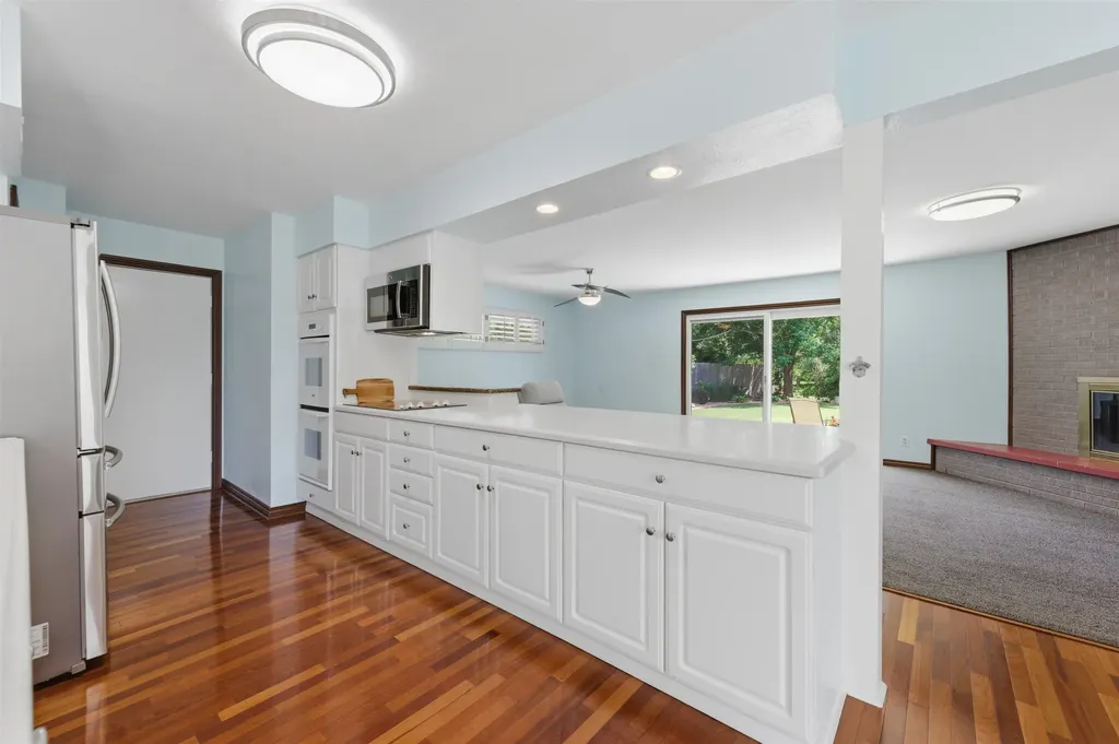 262 S Bonnie Brae Wichita KS 67207