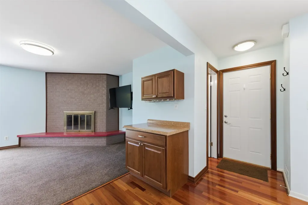 262 S Bonnie Brae Wichita KS 67207