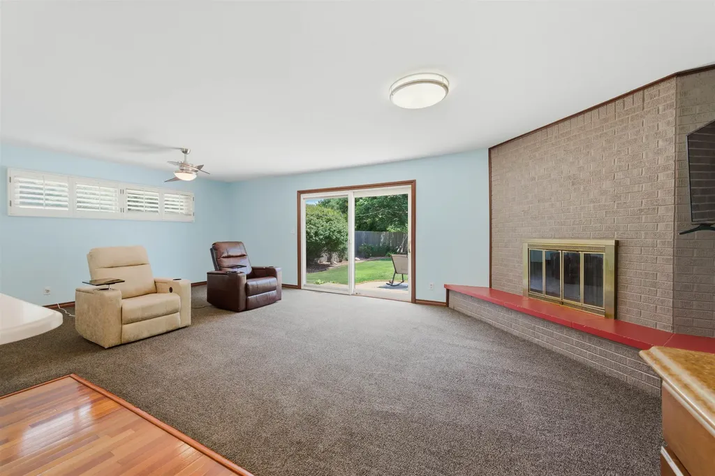 262 S Bonnie Brae Wichita KS 67207