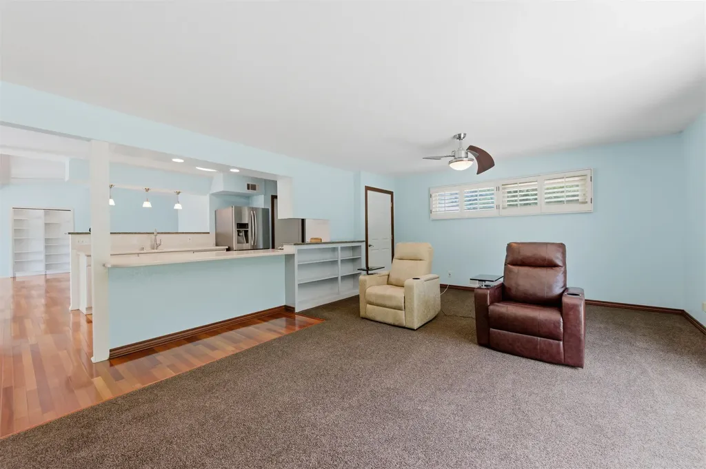 262 S Bonnie Brae Wichita KS 67207