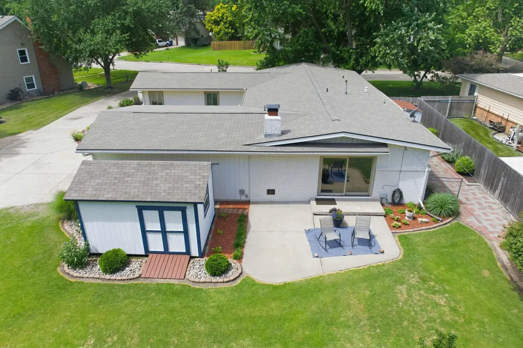262 S Bonnie Brae Wichita KS 67207