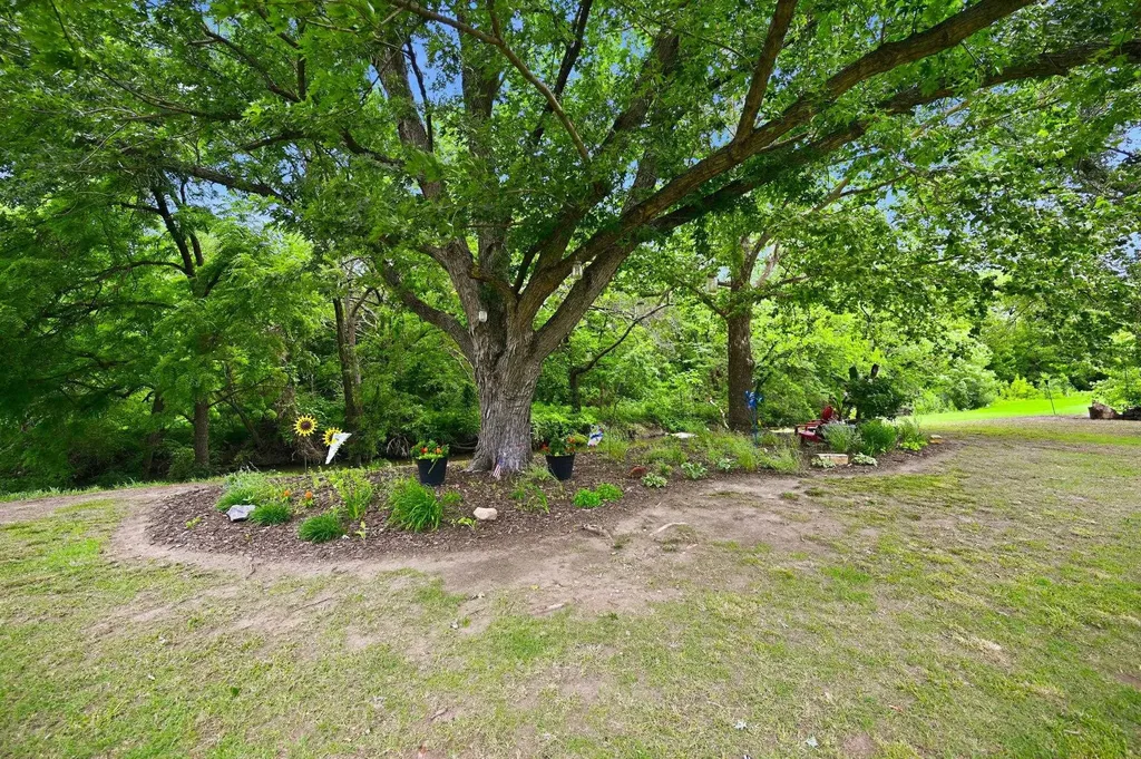 262 S Bonnie Brae Wichita KS 67207