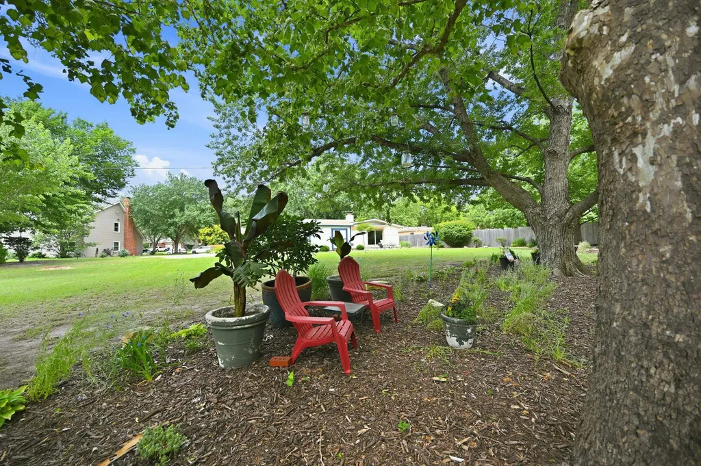 262 S Bonnie Brae Wichita KS 67207