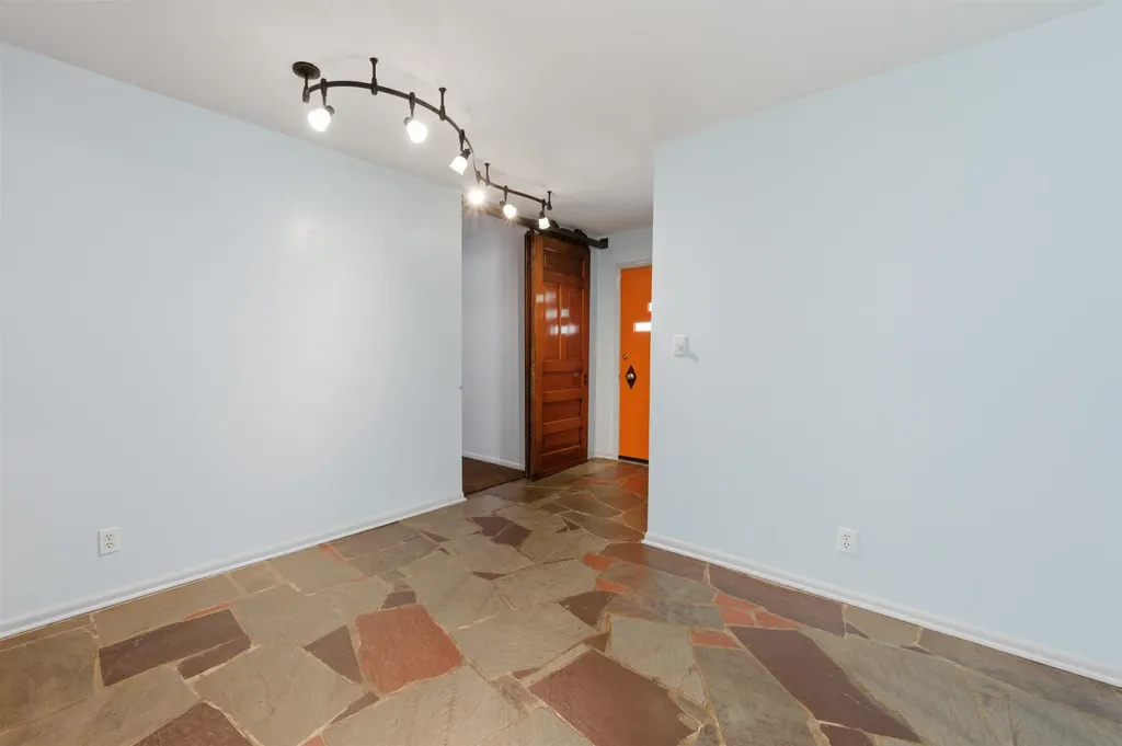 262 S Bonnie Brae Wichita KS 67207