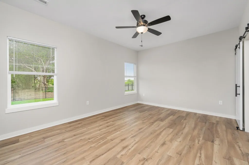 809 N Rainbow Lake Street Wichita KS 67235