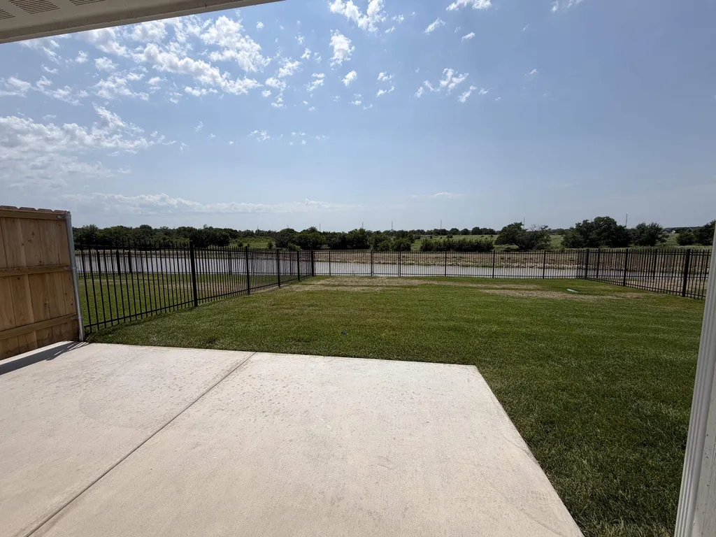 809 N Rainbow Lake Street Wichita KS 67235
