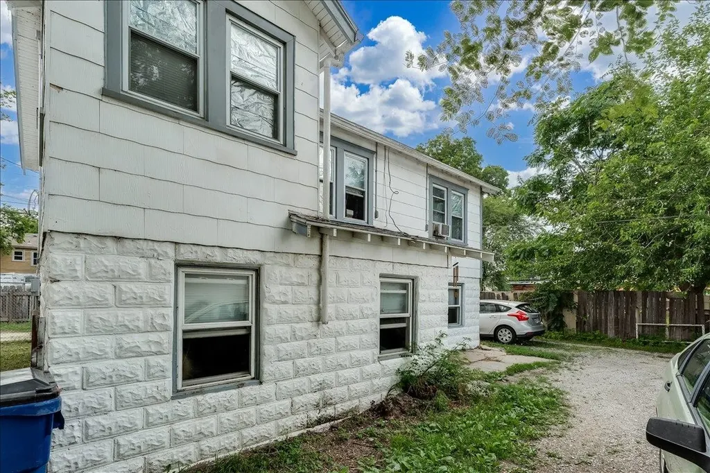 2043 S Broadway Avenue Wichita KS 67211