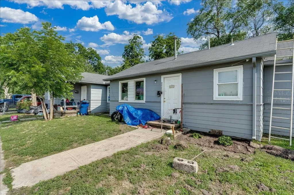 2001 E Elm Street Wichita KS 67214