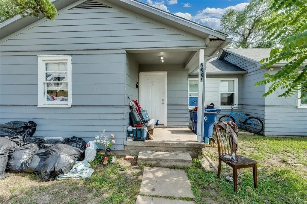 2001 E Elm Street Wichita KS 67214