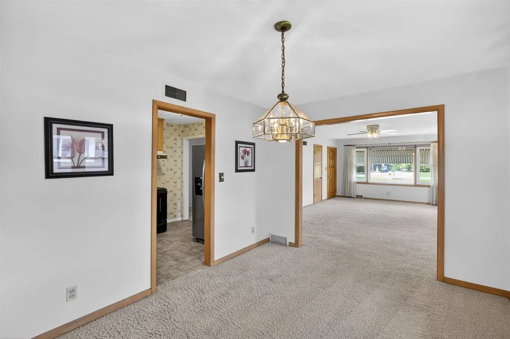 744 S Fabrique Drive Wichita KS 67218