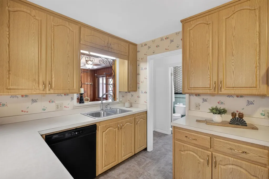 744 S Fabrique Drive Wichita KS 67218