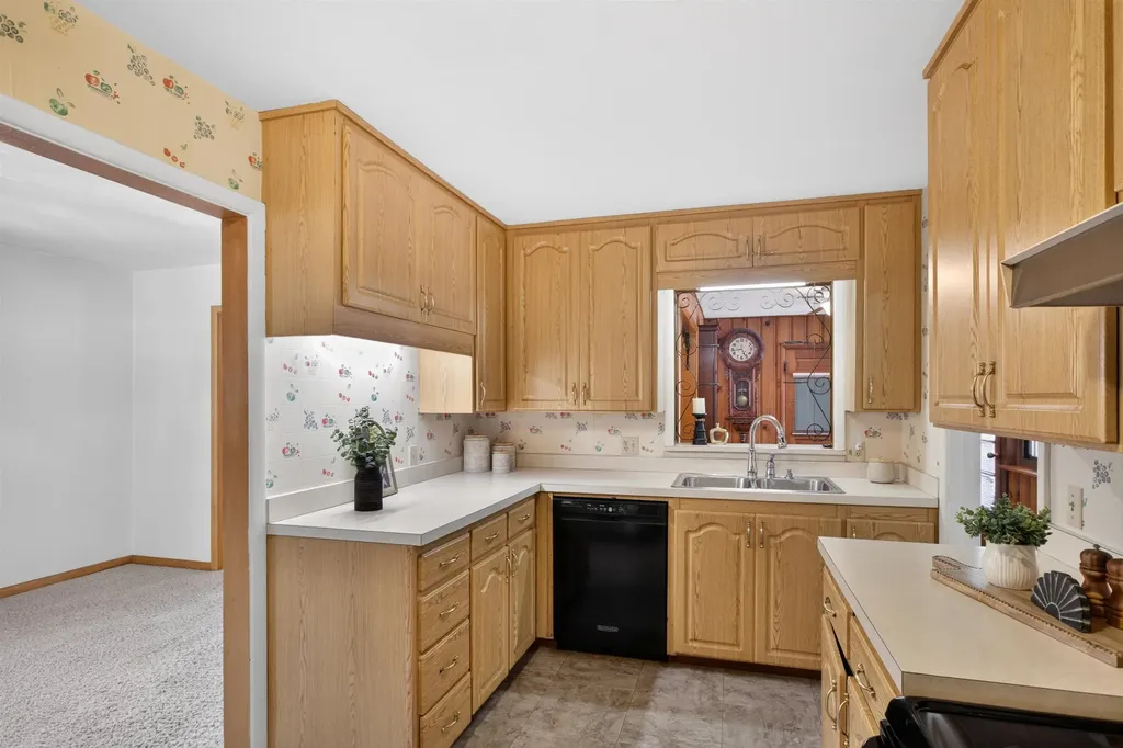 744 S Fabrique Drive Wichita KS 67218