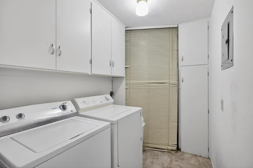 744 S Fabrique Drive Wichita KS 67218
