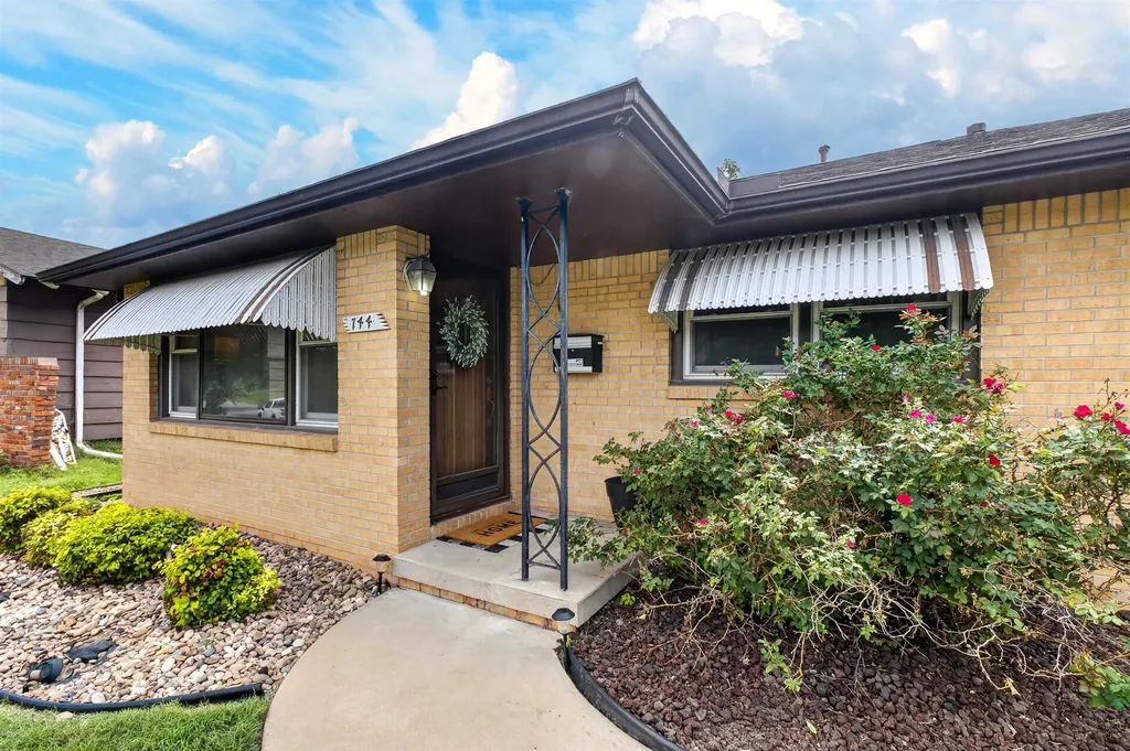744 S Fabrique Drive Wichita KS 67218