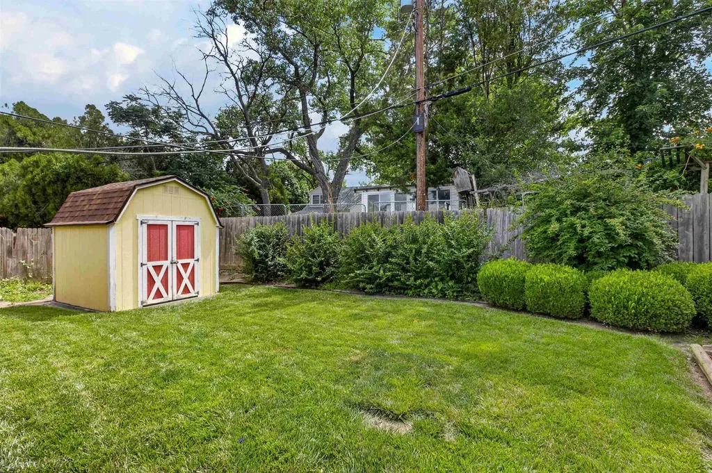 744 S Fabrique Drive Wichita KS 67218