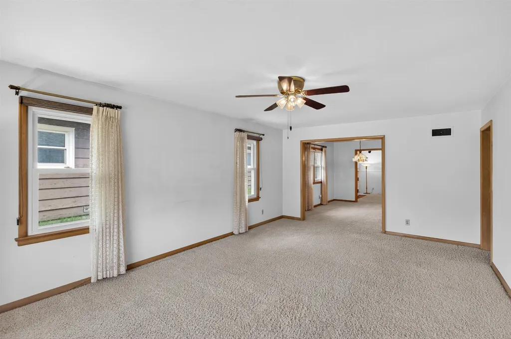 744 S Fabrique Drive Wichita KS 67218