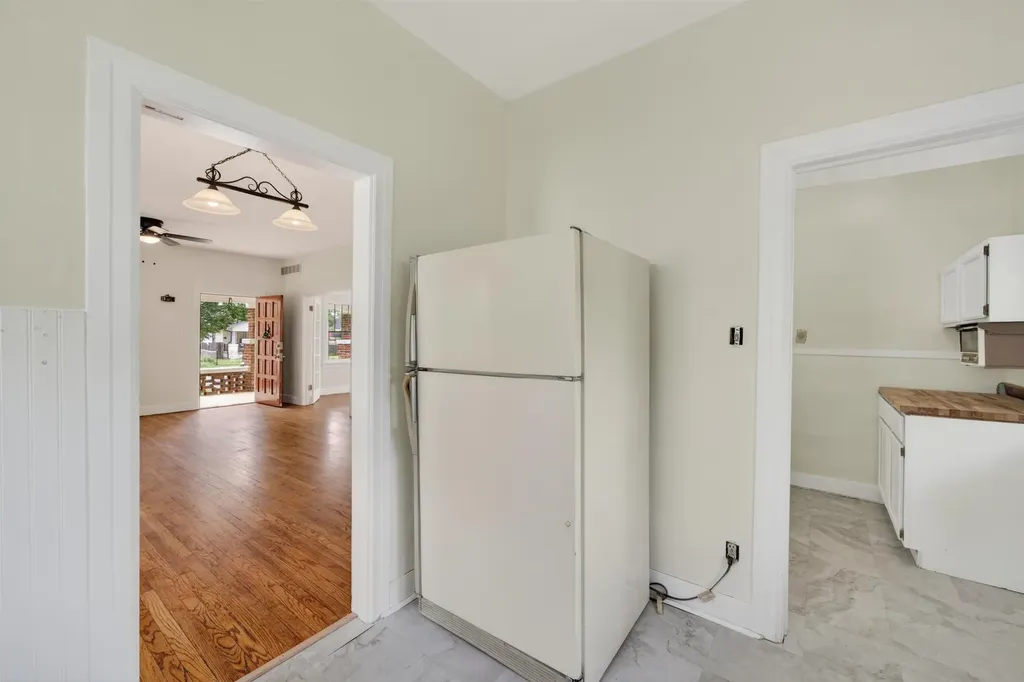 1957 S Market Wichita KS 67211