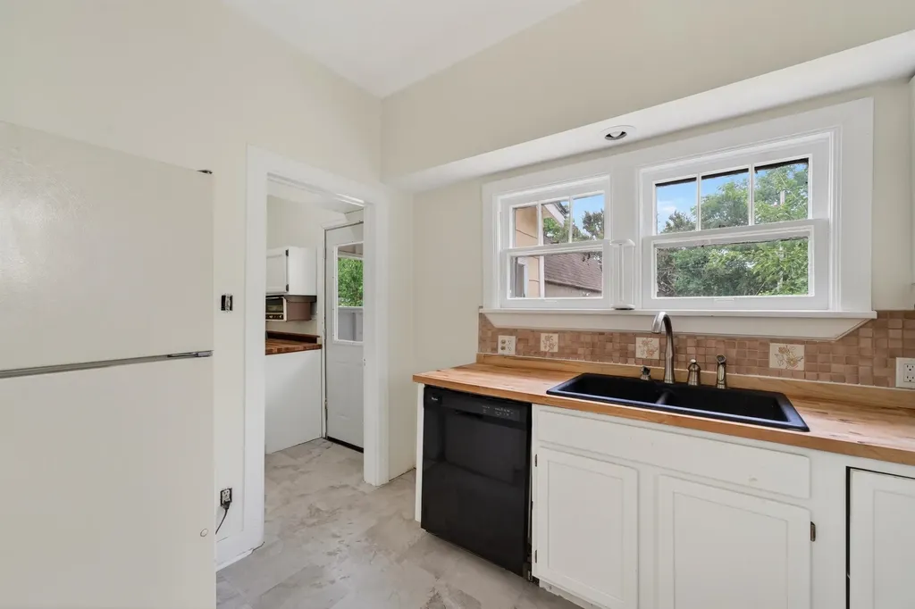 1957 S Market Wichita KS 67211