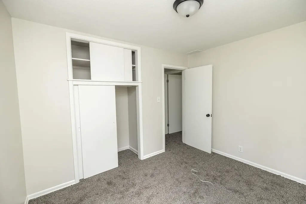 617 W 4th Haysville KS 67060