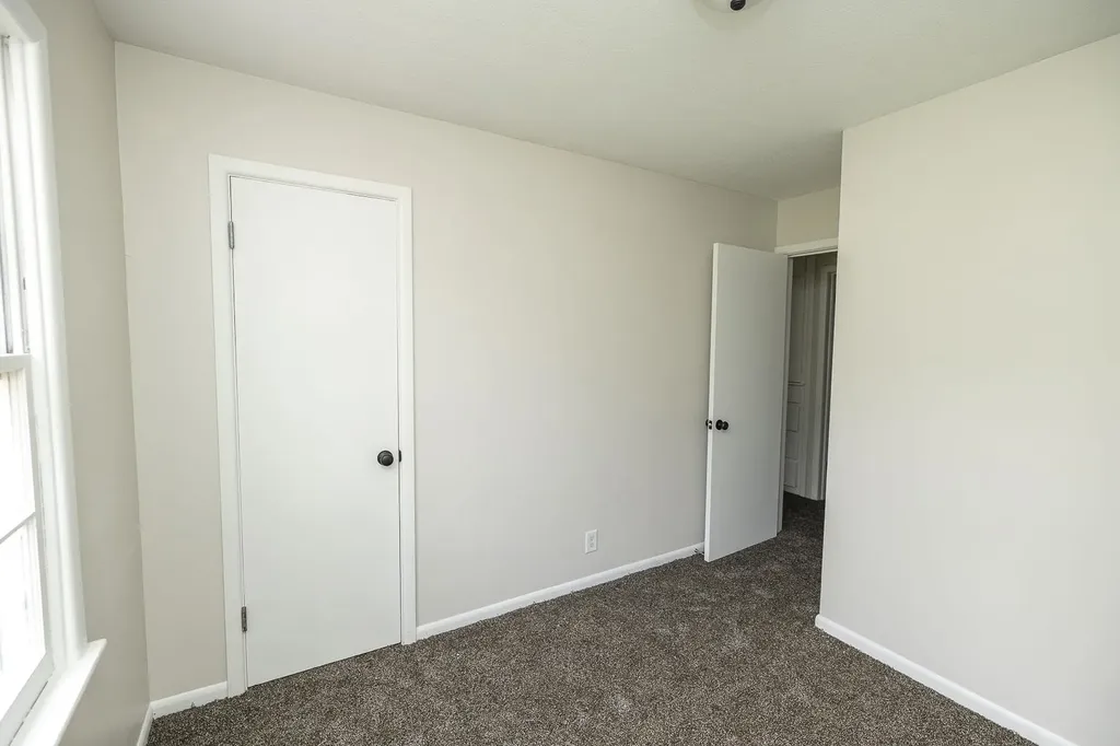 617 W 4th Haysville KS 67060
