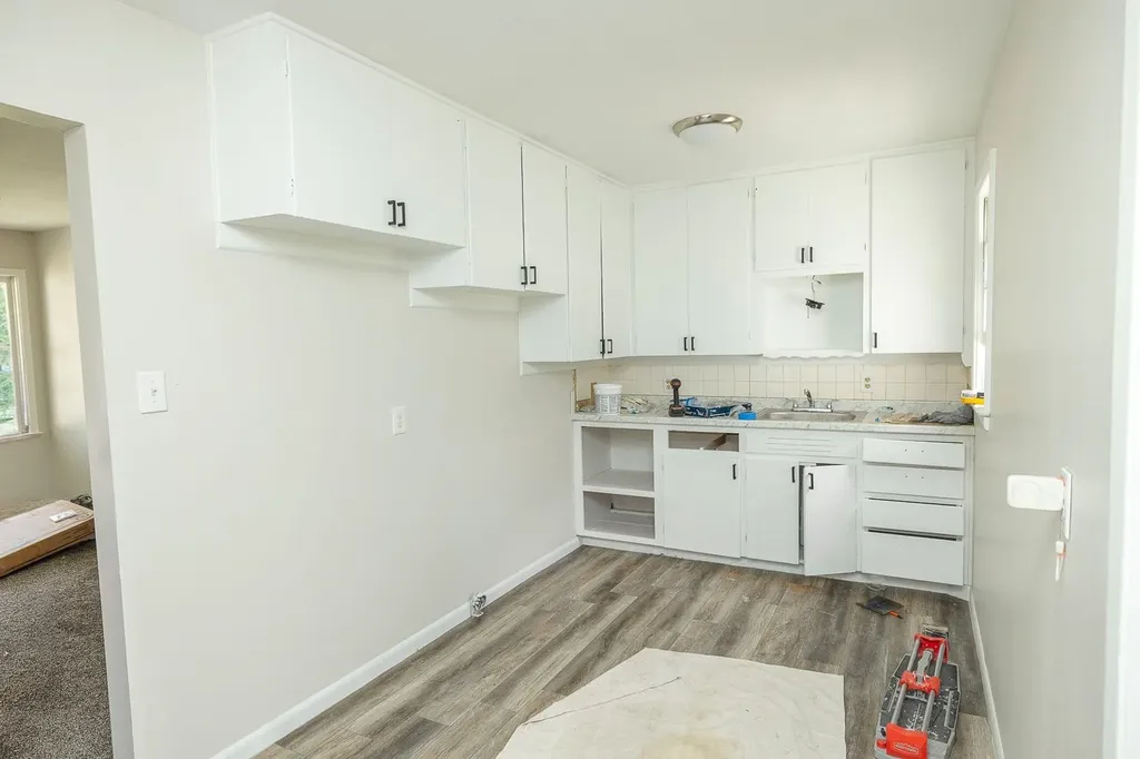 617 W 4th Haysville KS 67060