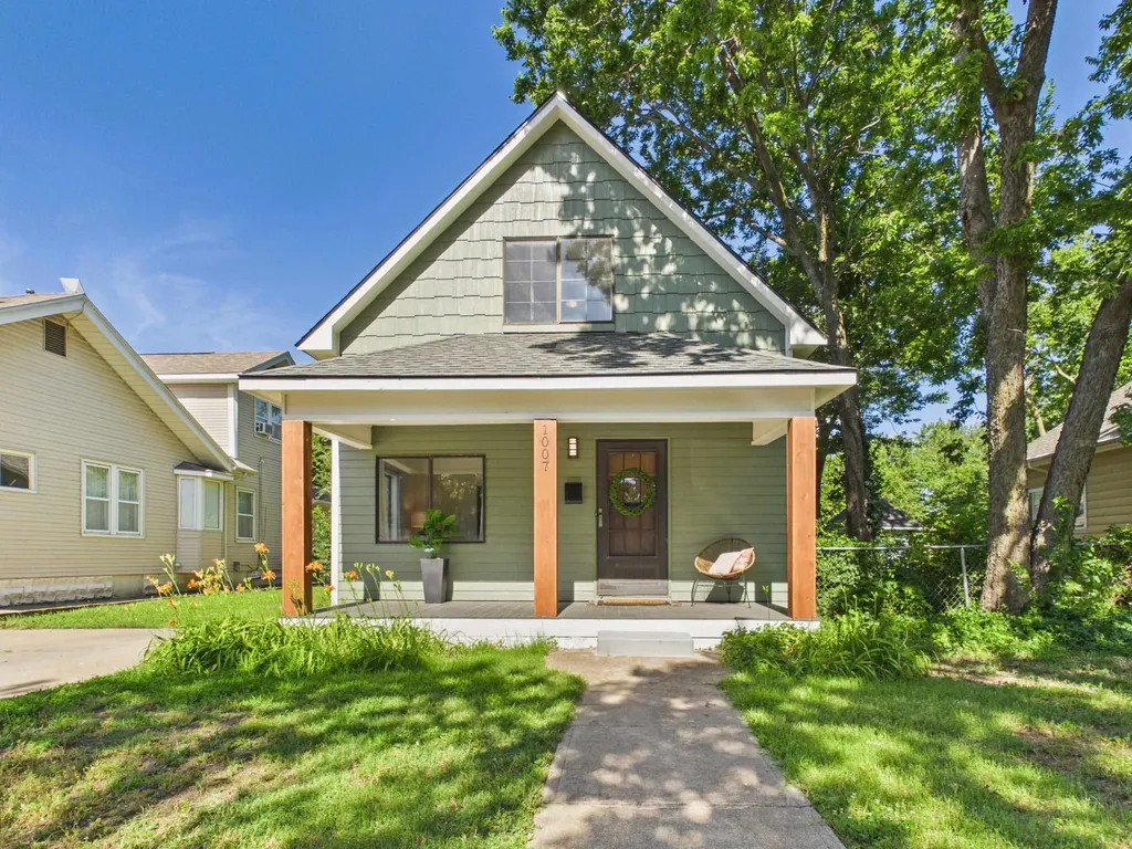 1007 N Jackson Avenue Wichita KS 67203