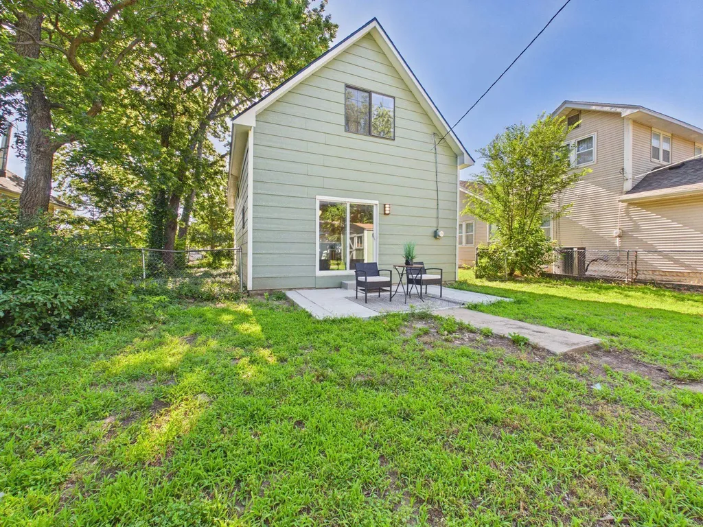 1007 N Jackson Avenue Wichita KS 67203