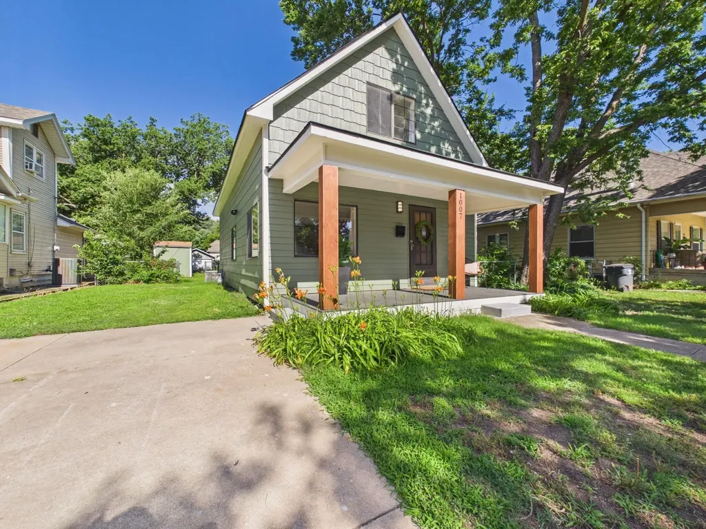 1007 N Jackson Avenue Wichita KS 67203