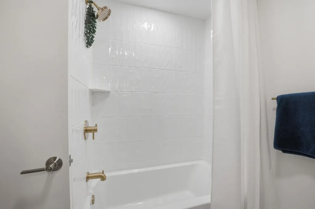 145 S Pinecrest Avenue Wichita KS 67218