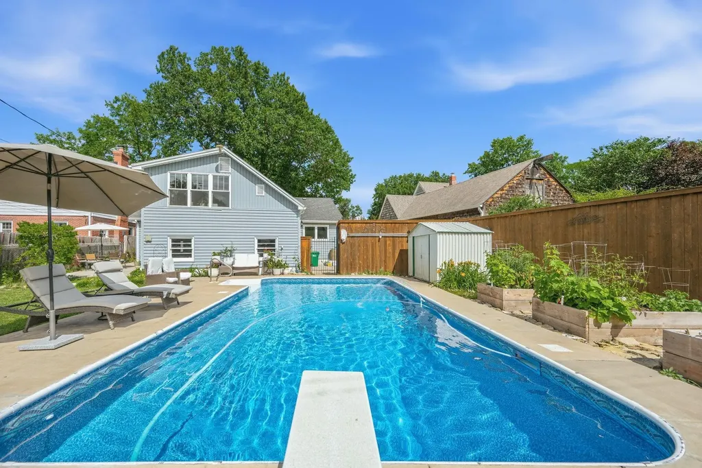 145 S Pinecrest Avenue Wichita KS 67218
