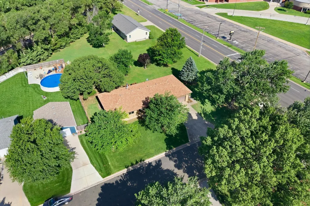 443 N Ven John Andale KS 67001