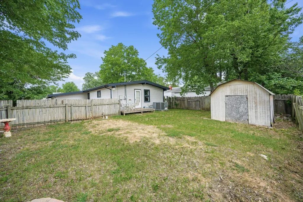 101 E Springdale Street Derby KS 67037-1238