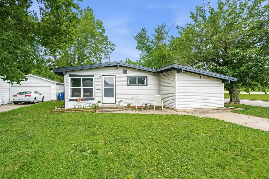 101 E Springdale Street Derby KS 67037-1238